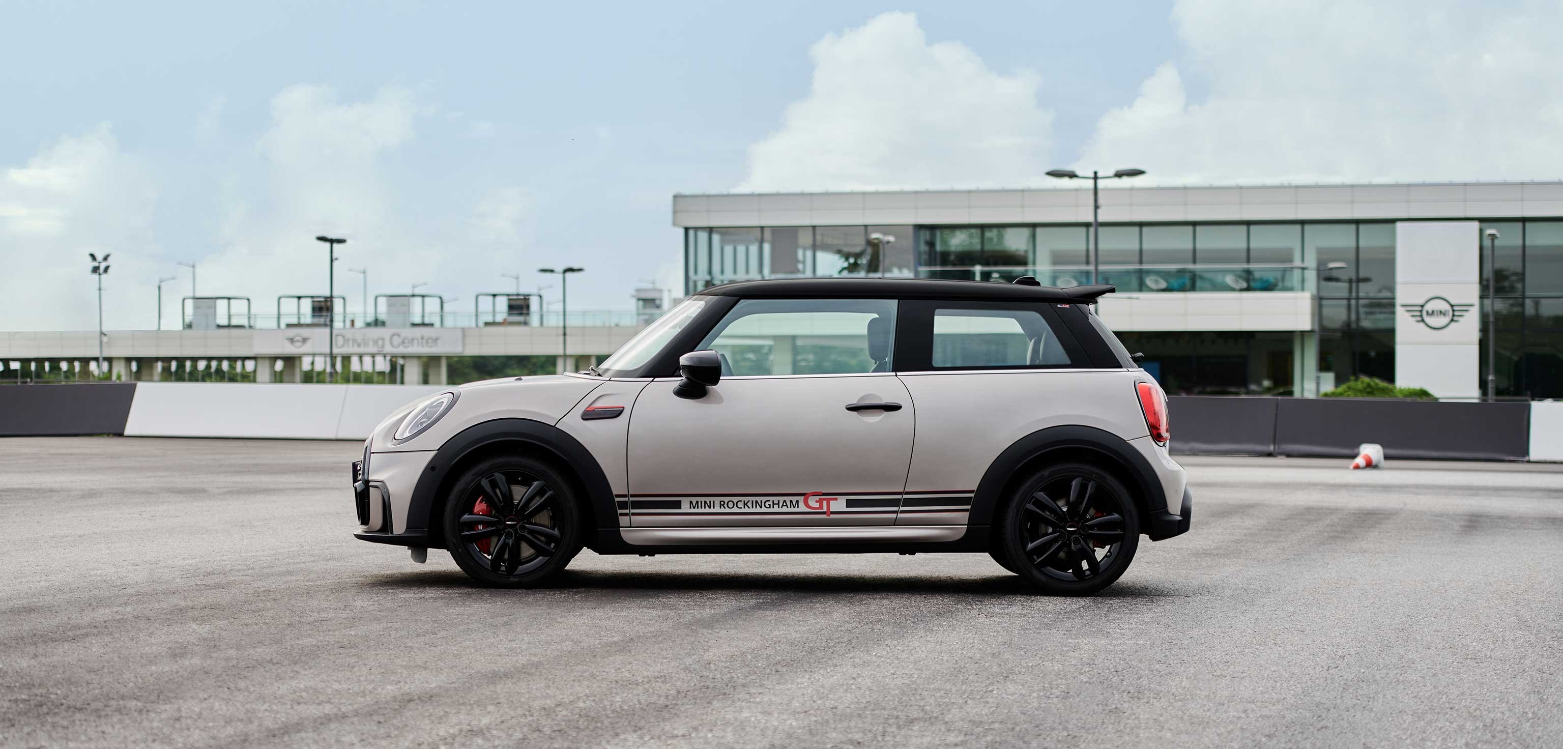 MINI ROCKINGHAM GT EDITION.